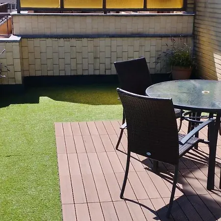 Atico Auditorio Disfrute Sus 40 Metros De Terraza Orientada Al Sur Oviedo